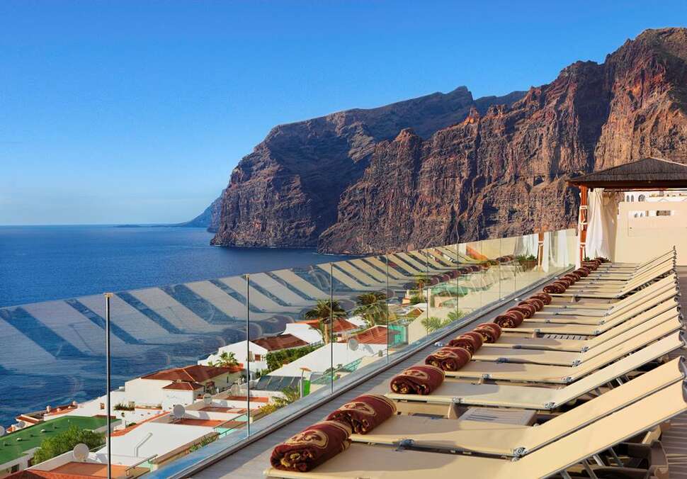Een foto van het terras bij Royal Sun Resort