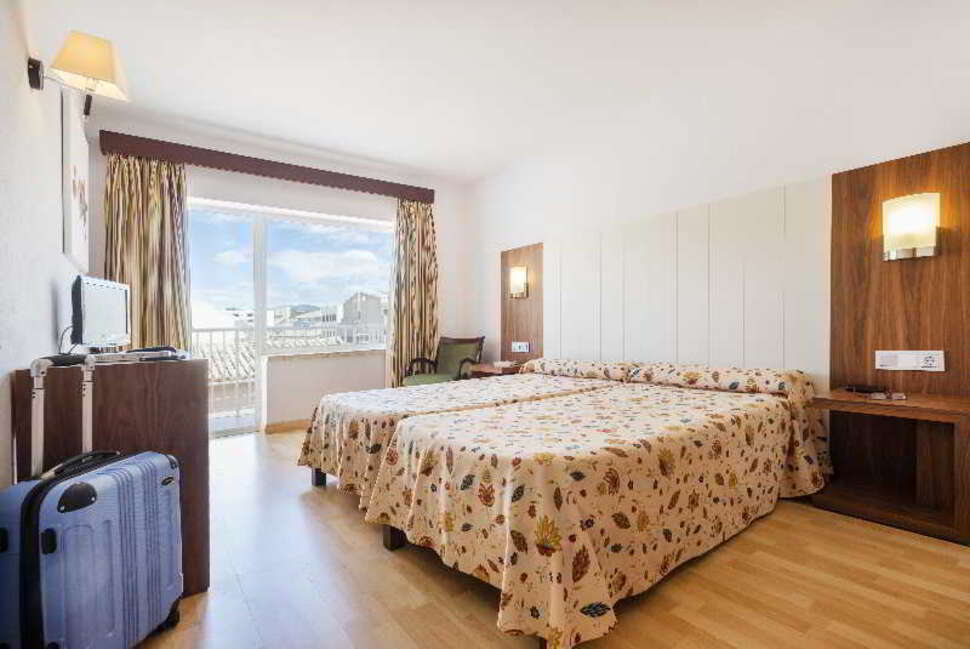 Een foto van Neptuno Paguera Hostal