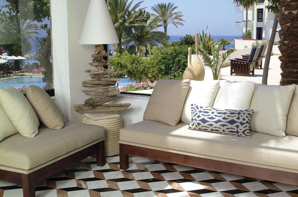 Een foto van het terras bij Hotel Azia Resort & Spa