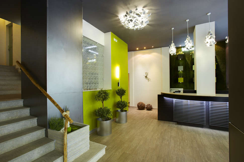 Een foto van het interieur van City Hotel Thessaloniki