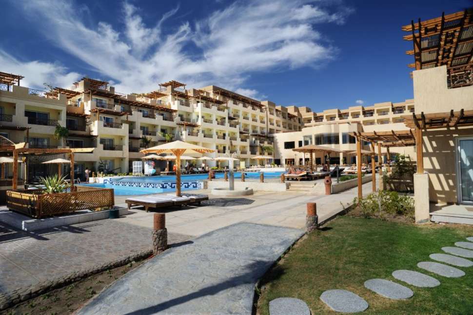 Een foto van het zwembad bij Imperial Shams Abu Soma
