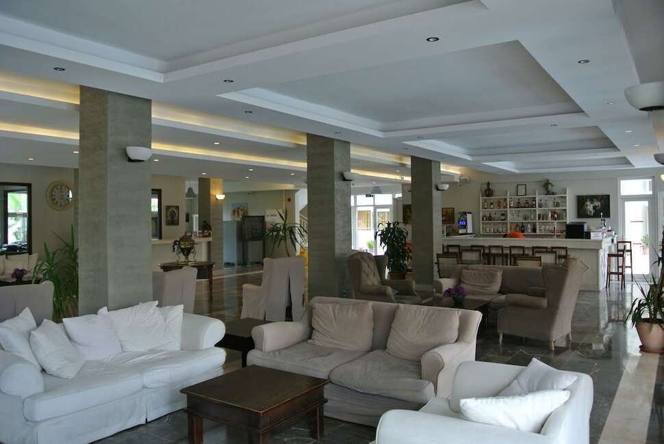 Een foto van het interieur van Begonville Hotel