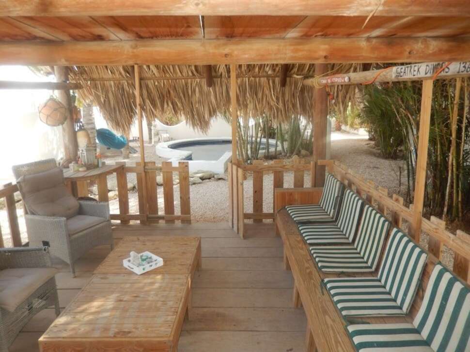 Een foto van het terras bij BnB Bonaire