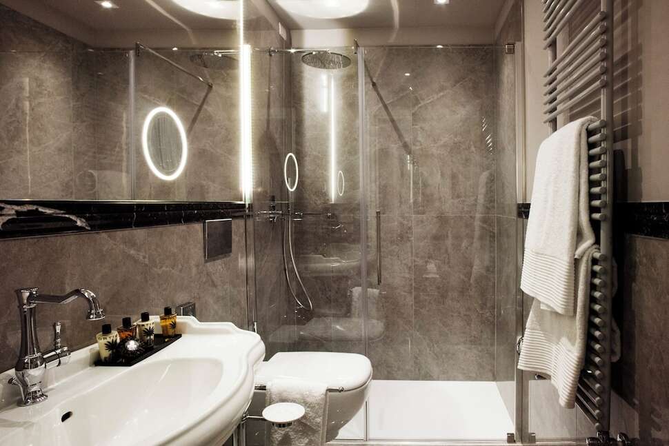 Een foto van The Frame Hotel