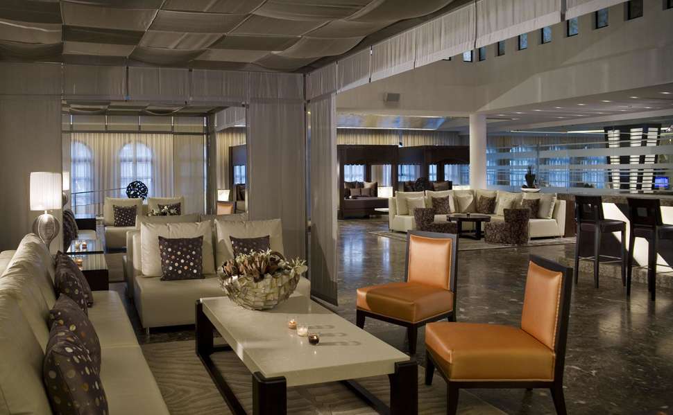 Een foto van het interieur van Gran Melia Palacio de Isora