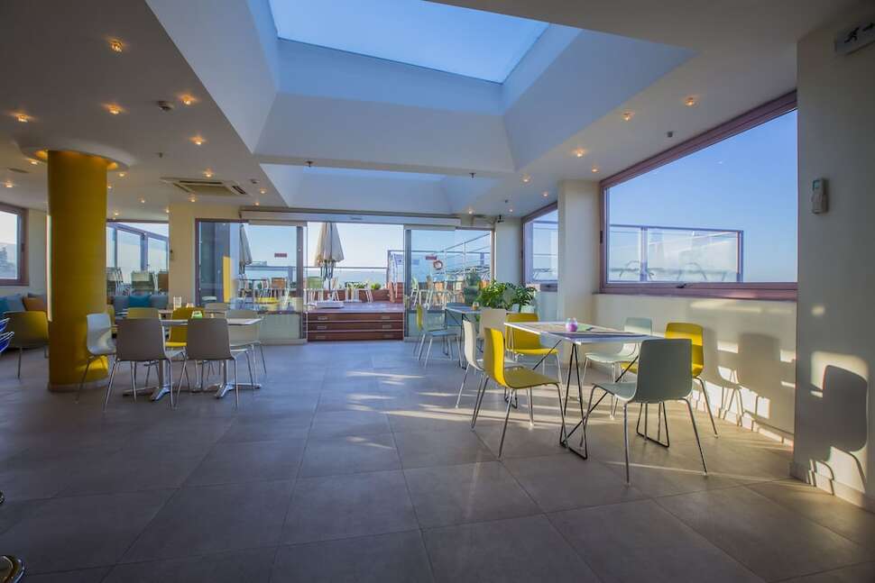 Een foto van de faciliteiten bij Novus City Hotel