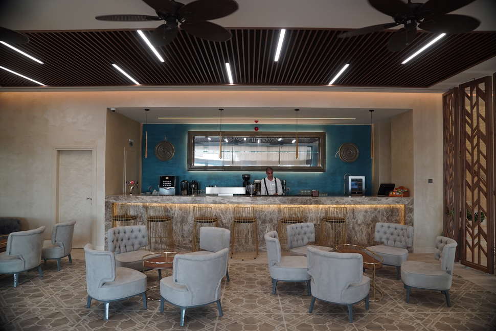 Een foto van de faciliteiten bij Almyros Beach Hotel