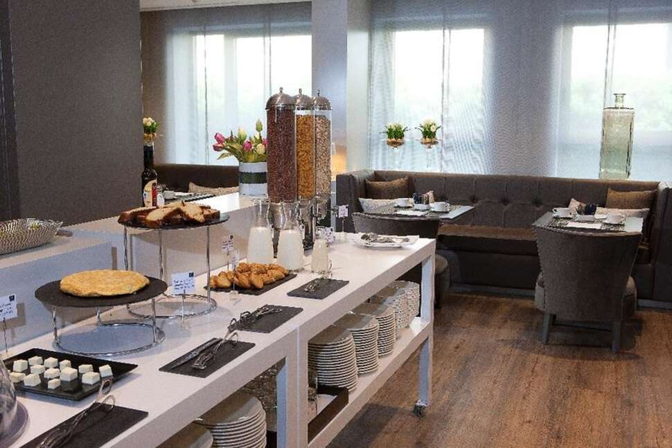 Een foto van de faciliteiten bij SH Colon Hotel