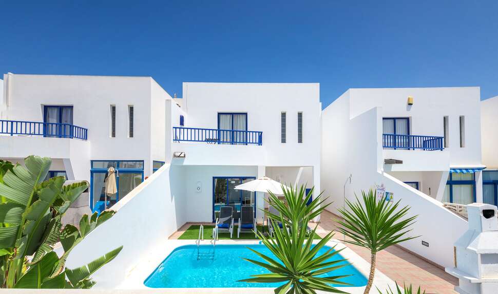 Een foto van een overzicht van Villas Puerto Rubicon