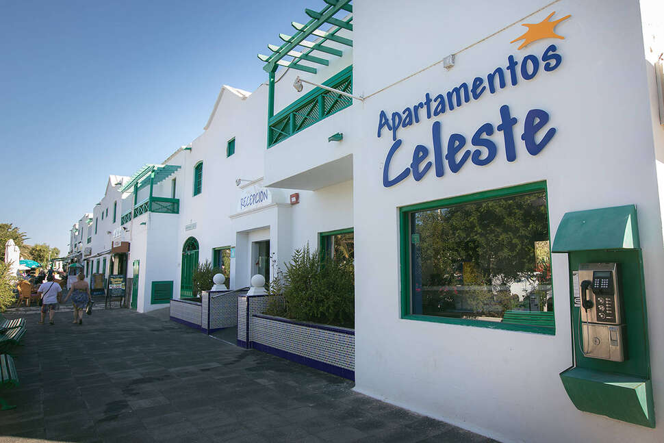 Een foto van de buitenkant van Appartementen Celeste