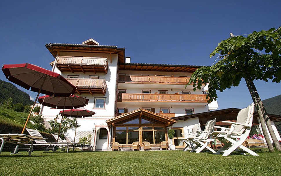 Een foto van de buitenkant van Rainell Dolomites Retreat