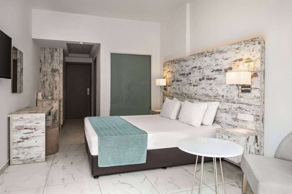 Een foto van Ramada Hotel & Suites by Wyndham Ayia Napa