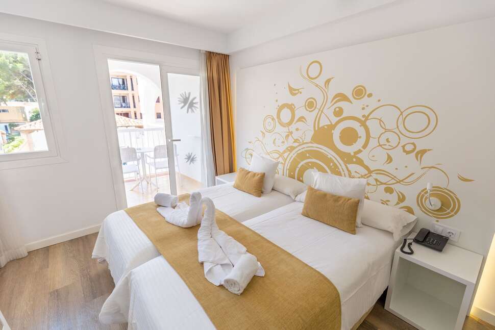 Een foto van R2 Bahia Cala Ratjada Design Hotel
