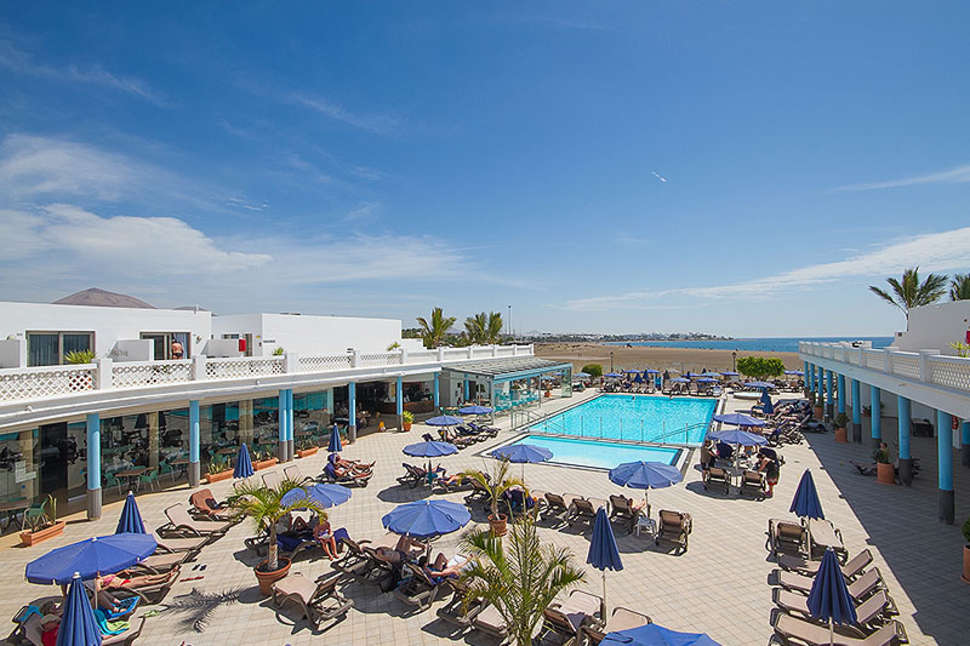 Een foto van het zwembad bij Hotel Las Costas