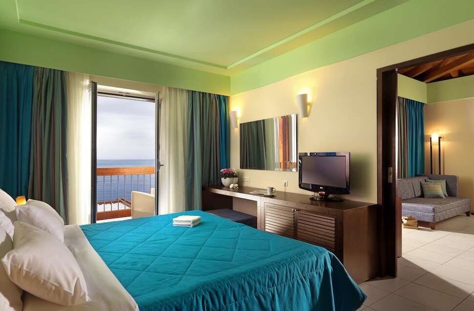 Een foto van Apostolata Island Resort & Spa