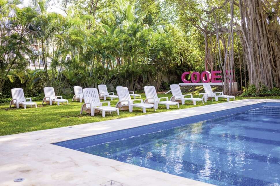 Een foto van een overzicht van Nina Hotel & Beach Club