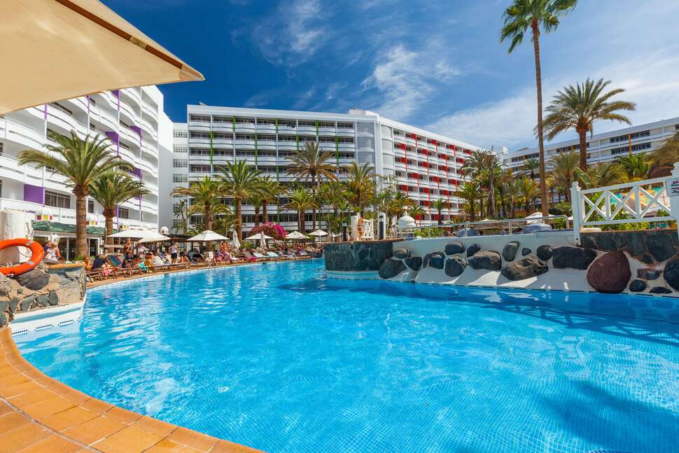 Een foto van het zwembad bij Abora Buenaventura by Lopesan Hotels