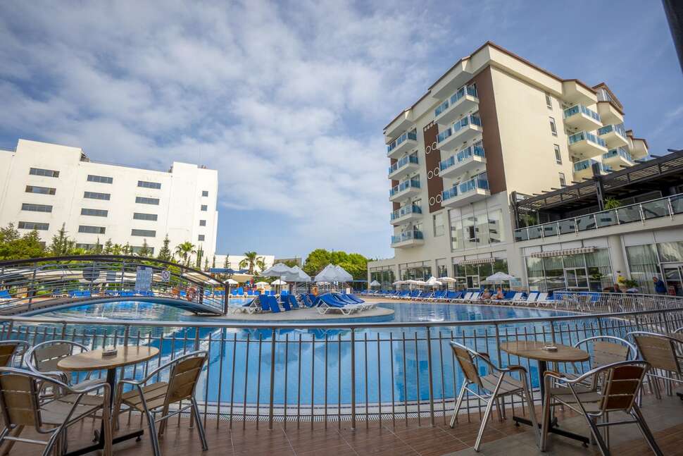 Ein Foto Hotel Cenger Beach Resort & Spa