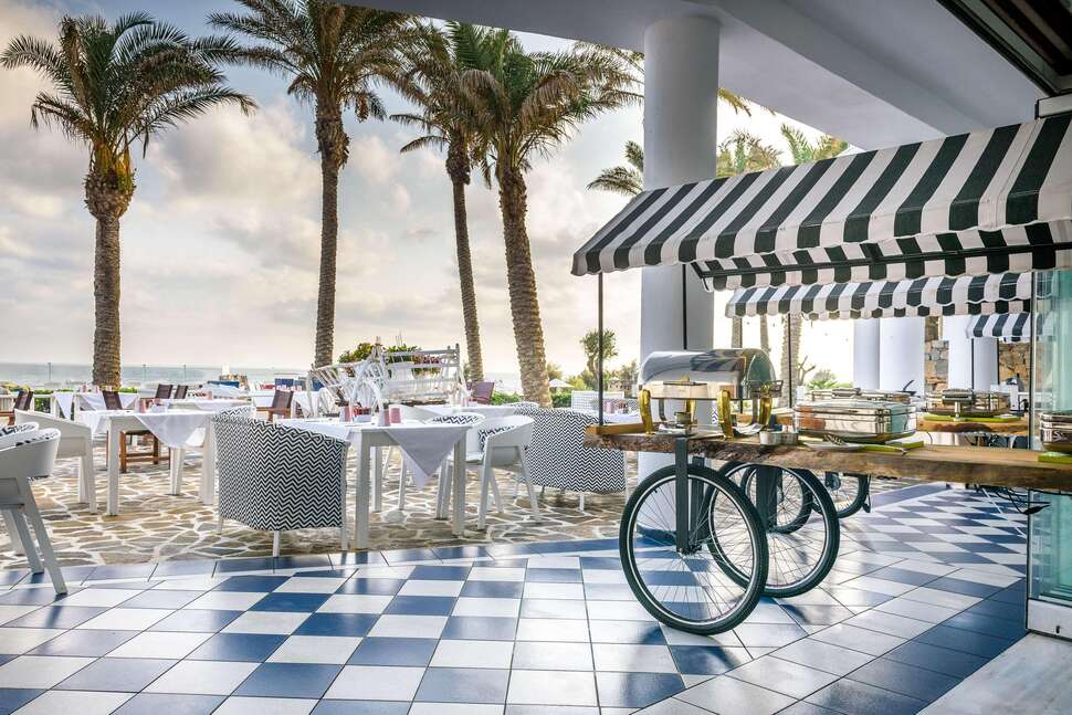 Een foto van de faciliteiten bij Minos Imperial Luxury Beach Resort & Spa