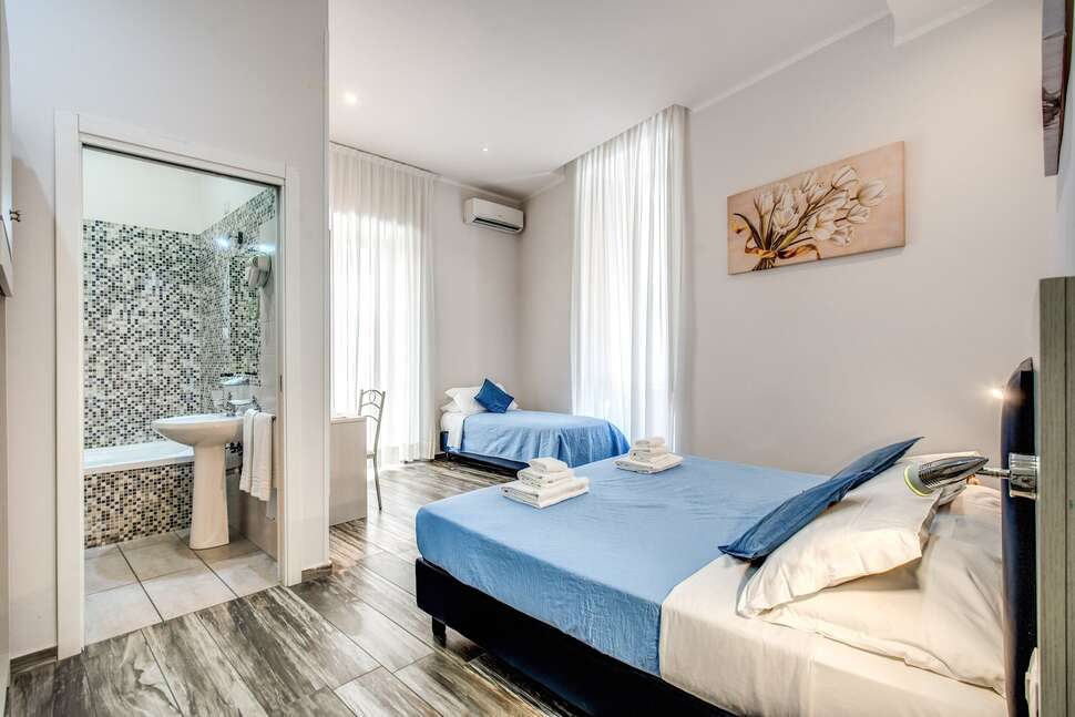 Een foto van Napoli's Gold Hotel