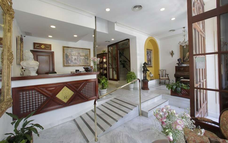 Een foto van Basic Hotel Puerta de Sevilla