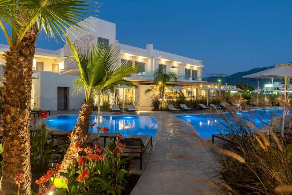Een foto van het zwembad bij Oneiro Boutique Hotel