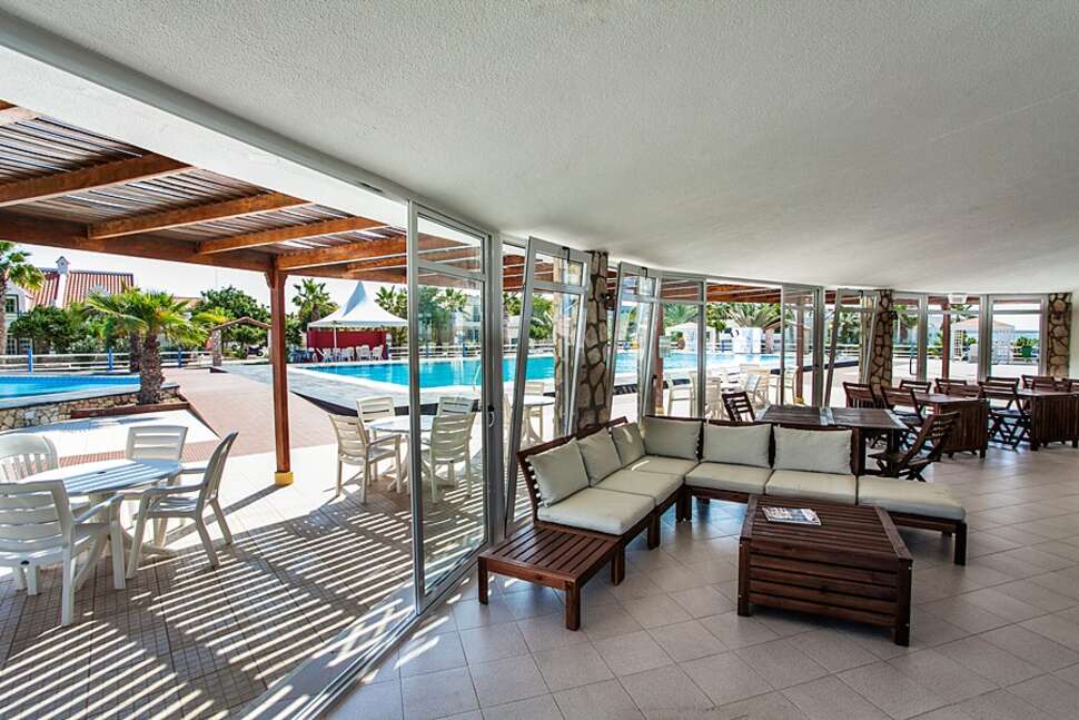 Een foto van het interieur van Murdeira Village Resort