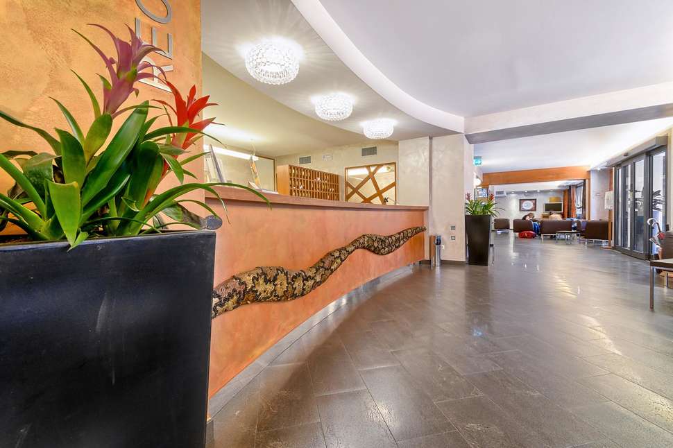 Een foto van het interieur van Hotel Monte Rosa