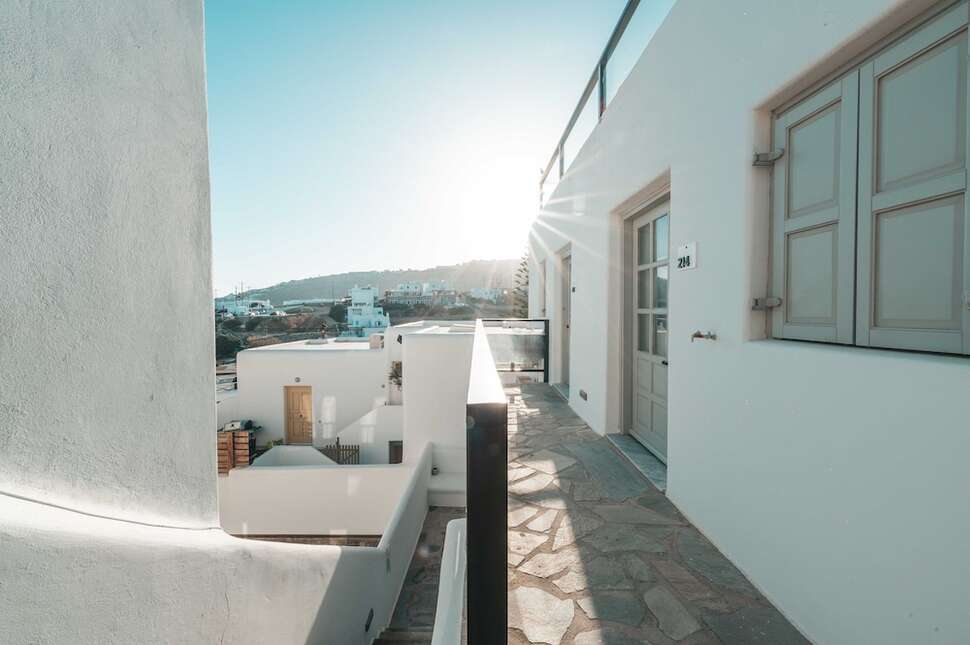 Een foto van Mr & Mrs White Mykonos