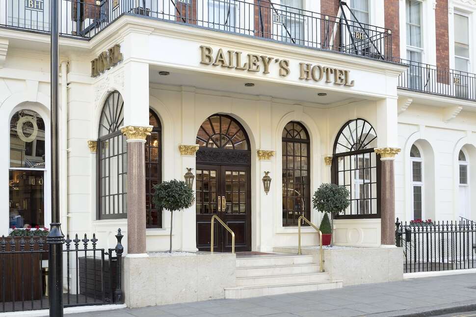 Ein Foto The Bailey's Hotel London