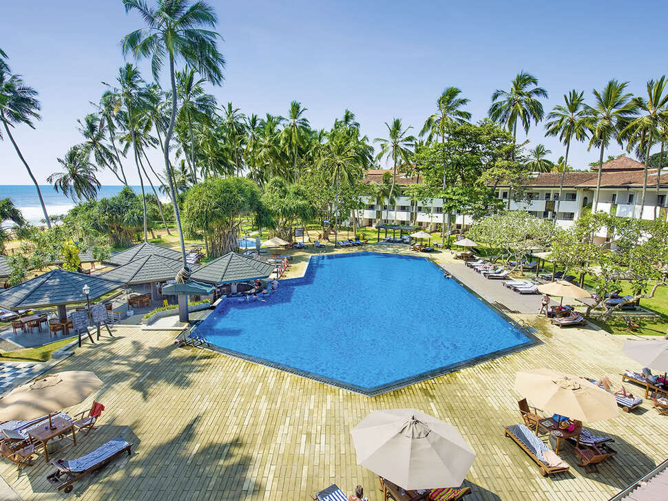 Een foto van het zwembad bij Tangerine Beach Hotel