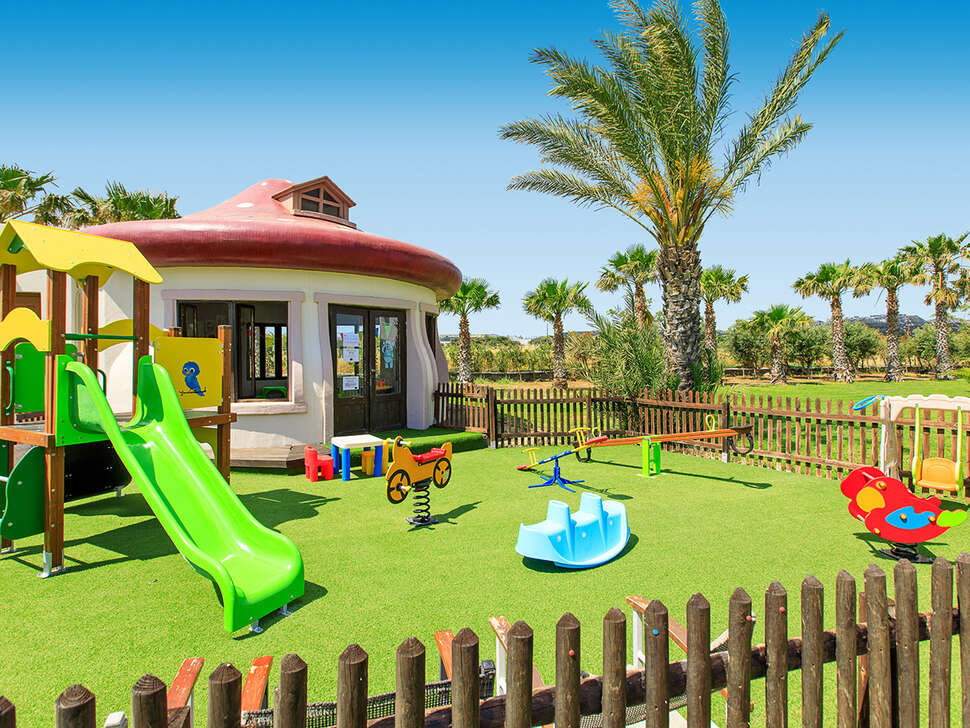 Een foto van Sovereign Beach Hotel