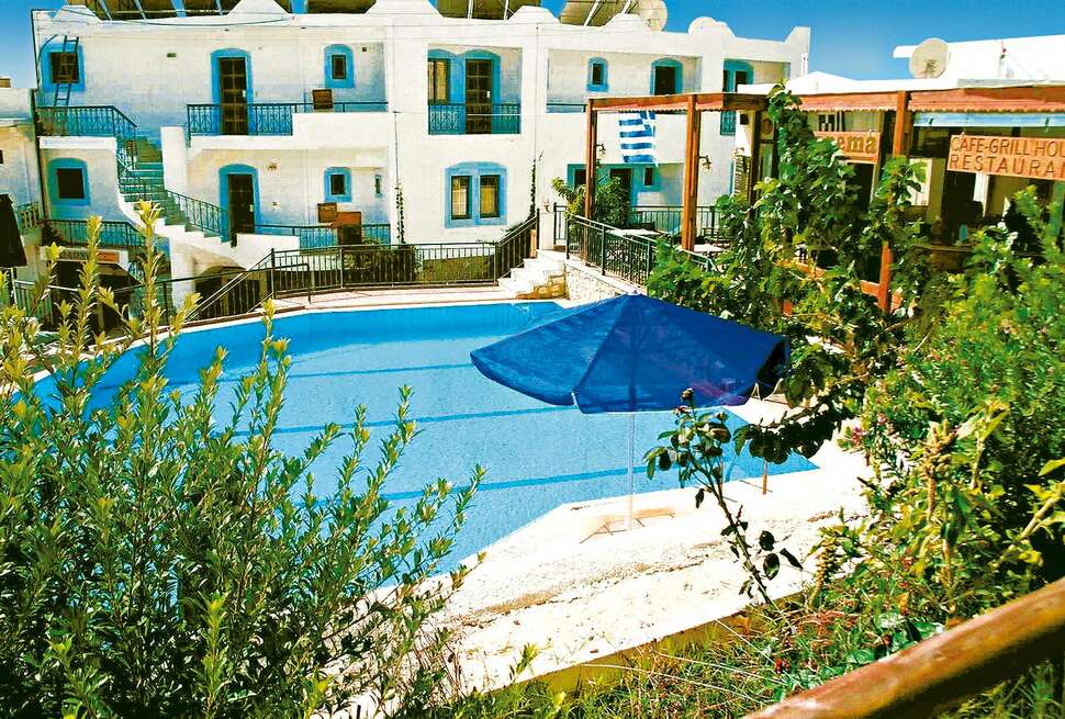 Een foto van het zwembad bij Appartementen Ariadne
