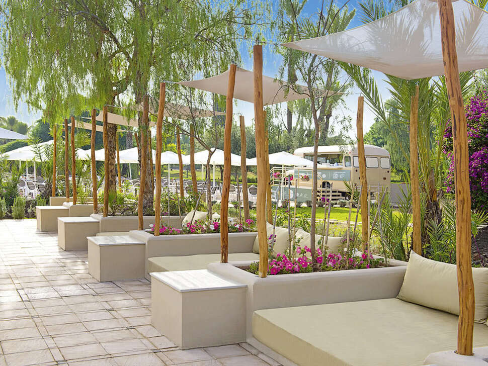 Een foto van het terras bij Iberostar Club Palmeraie Marrakech