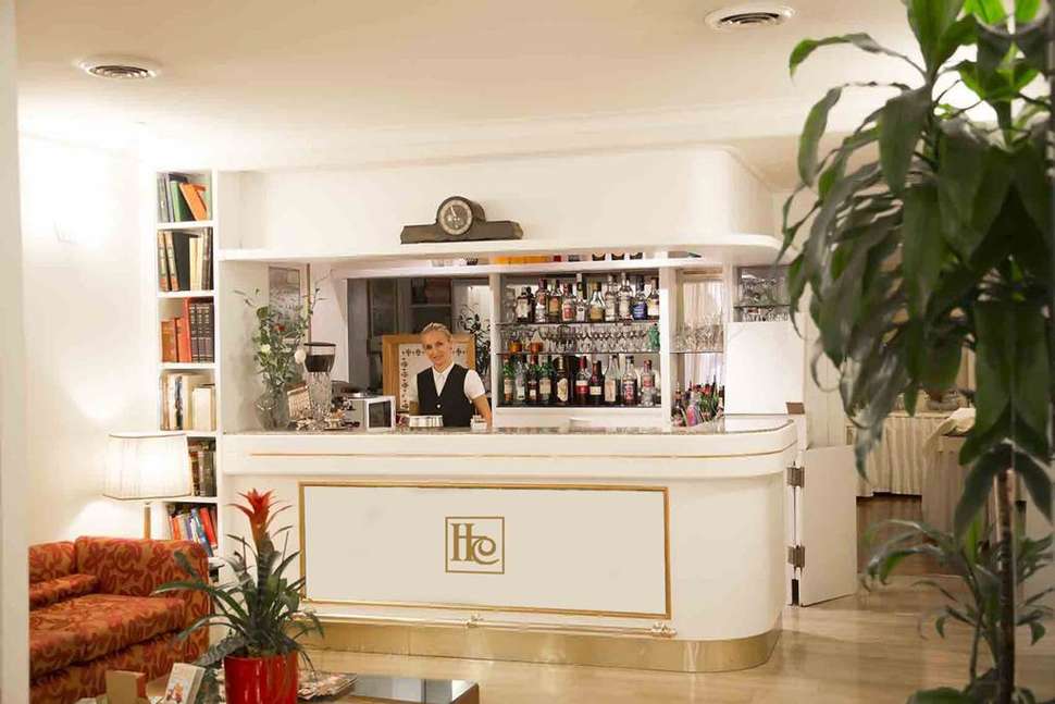 Een foto van het interieur van Hotel Cecil Rome