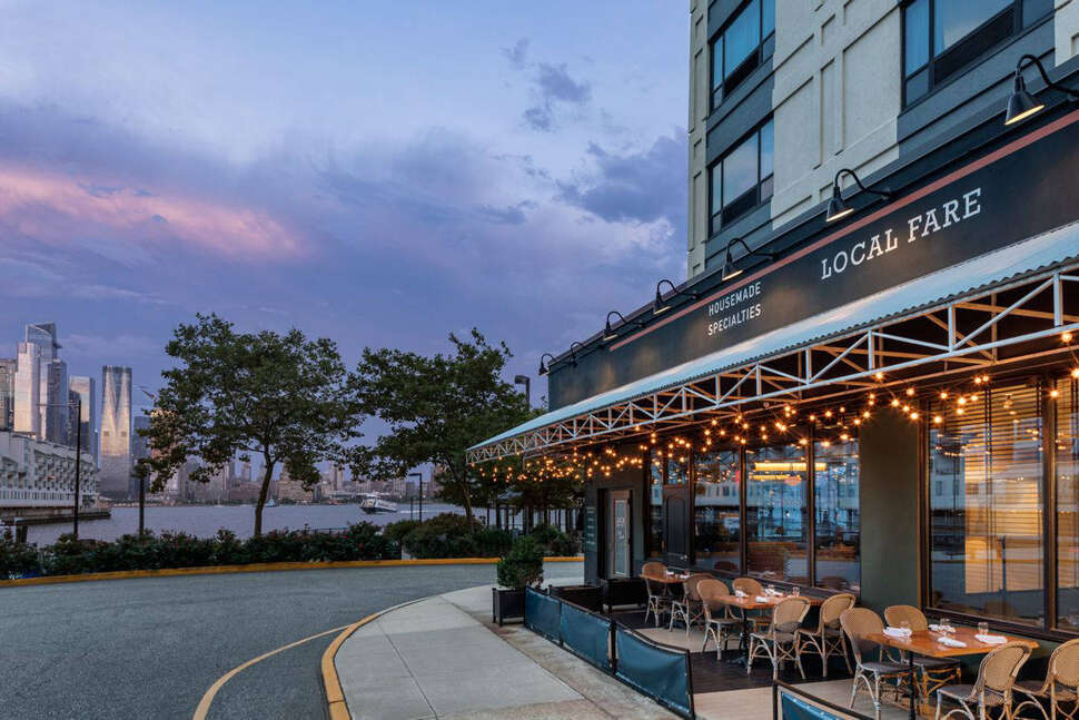 Een foto van Sheraton Lincoln Harbor Hotel