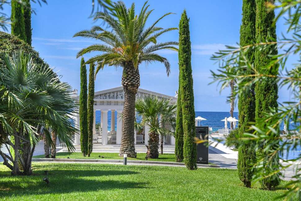 Ein Foto von der Terrasse im Hotel Potidea Palace