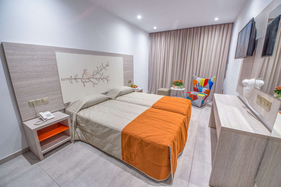 Een foto van Nicholas Color Hotel