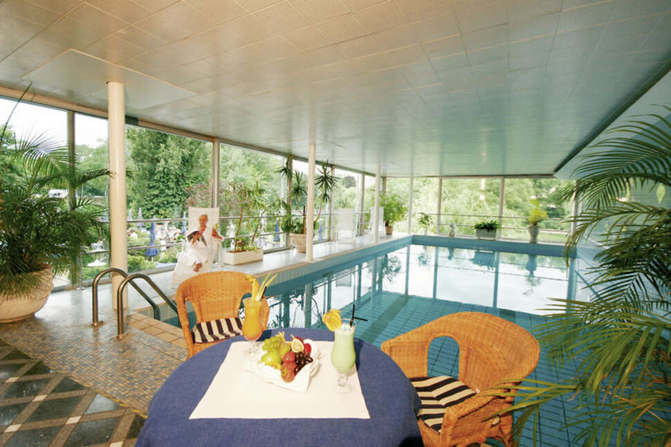Ein Foto vom Pool im Hotel Seehof Berlin