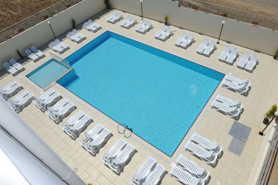 Ein Foto vom Pool im A Hotel Side