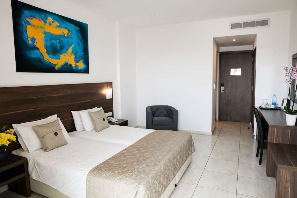 Een foto van Theo Sunset Bay Hotel