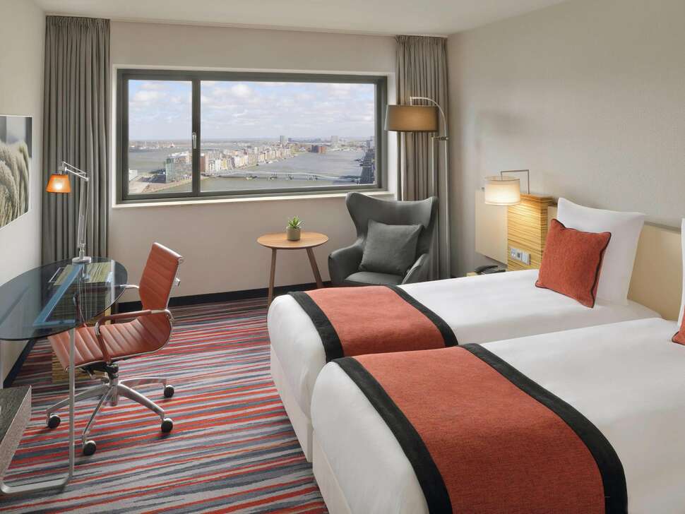 Ein Foto Mövenpick Hotel Amsterdam City Centre