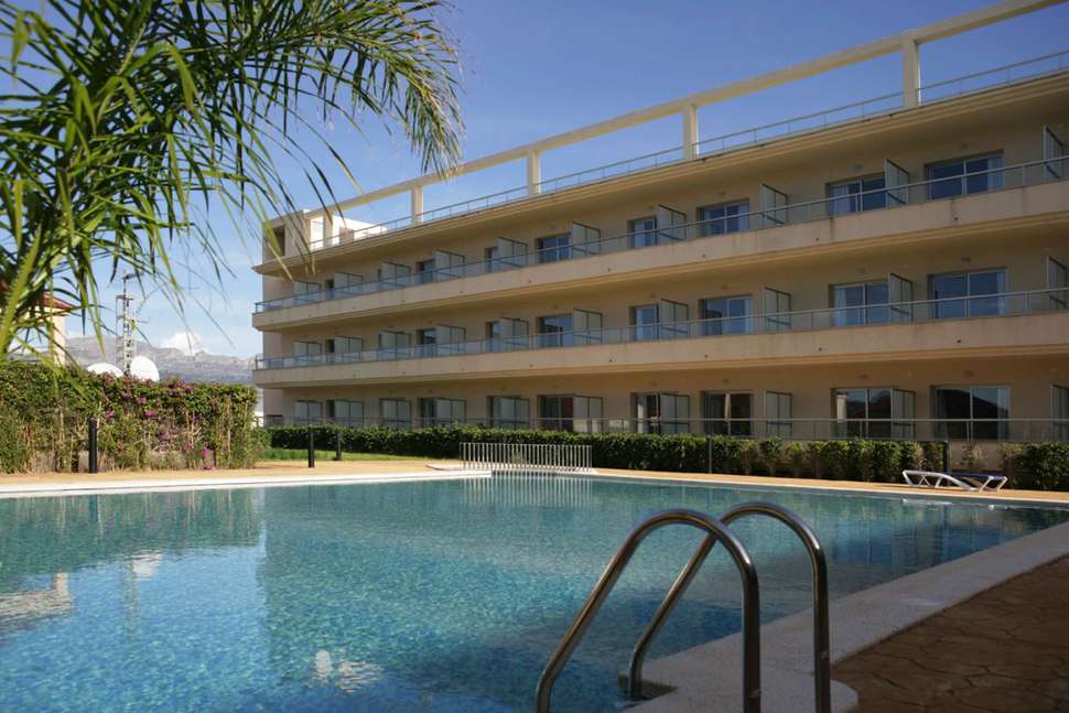 Een foto van het zwembad bij Sun Palace Albir