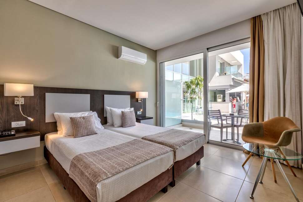 Een foto van White Olive Premium Hotel