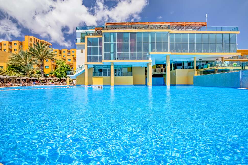 Ein Foto vom Pool im SBH Hotel Club Paraiso Playa
