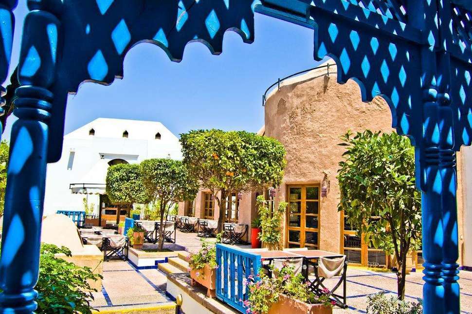 Een foto van het terras bij Caribbean Village Agador