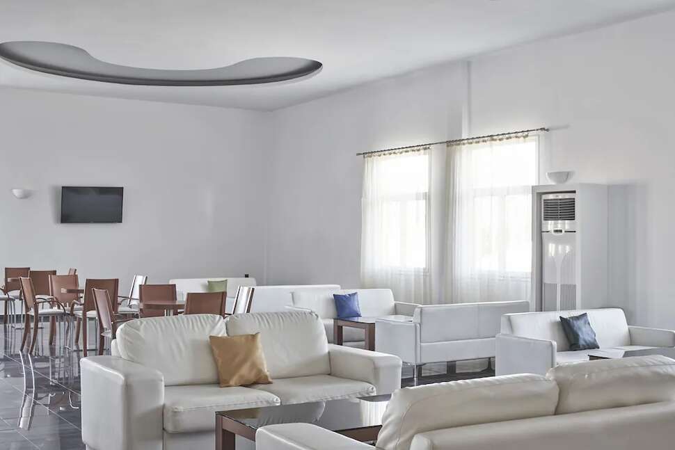 Een foto van het interieur van White Olive Marine Aquapark