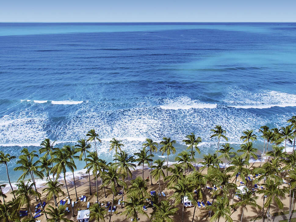 Een foto van het strand bij Viva Wyndham V Samana