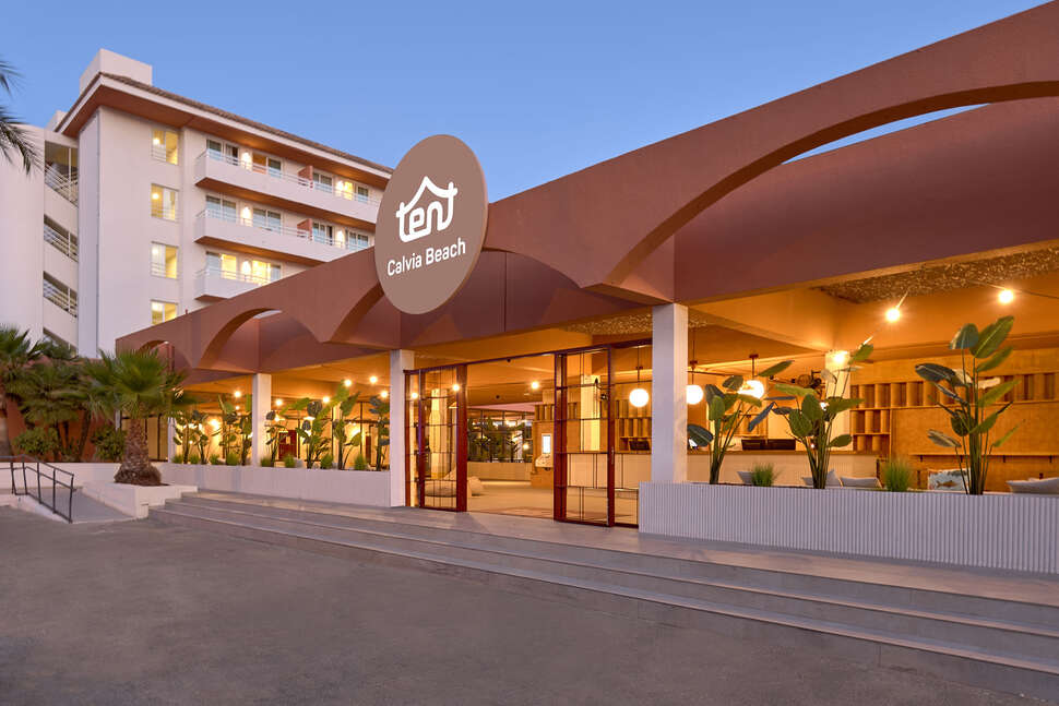 Ein Foto Tent Calvia Beach