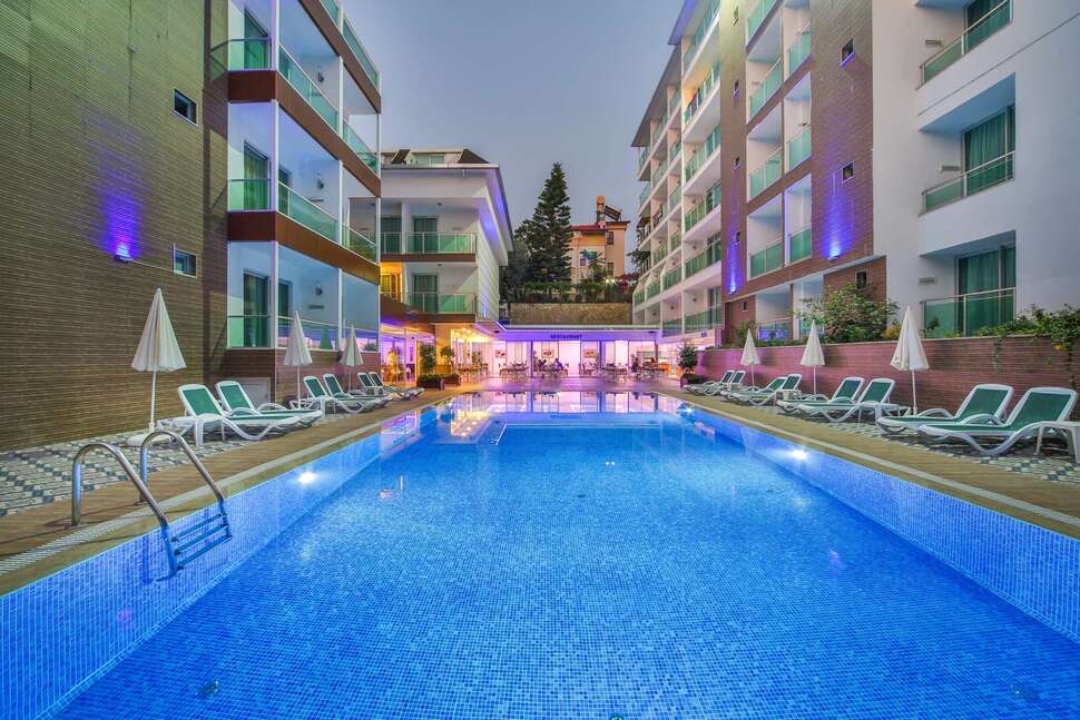 Een foto van het zwembad bij Kleopatra Atlas Hotel